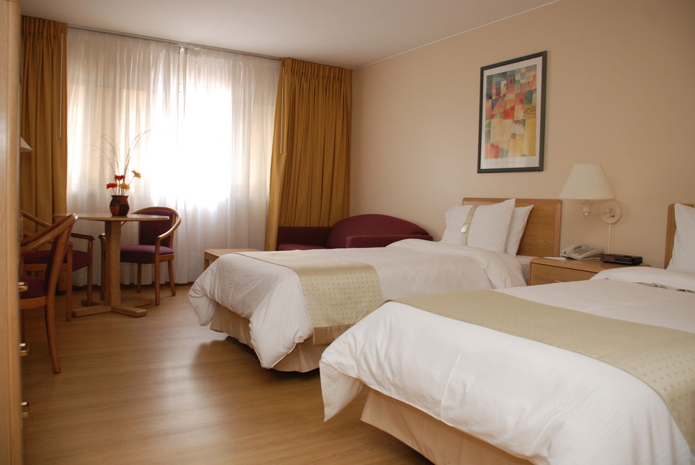 Holiday Inn Montevideo image 1